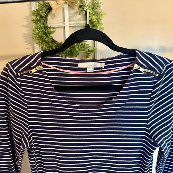 Boden Janie Day Striped Dress with shoulder zipper detail Size 8 - Picture 4 of 8